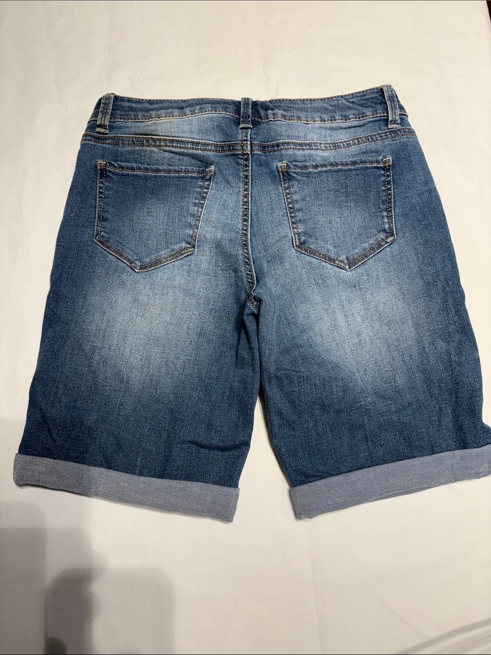 EUC Sz 12 girls Arizona Jean Company Blue Rolled-Cuff Denim Bermuda Shorts - Picture 2 of 5